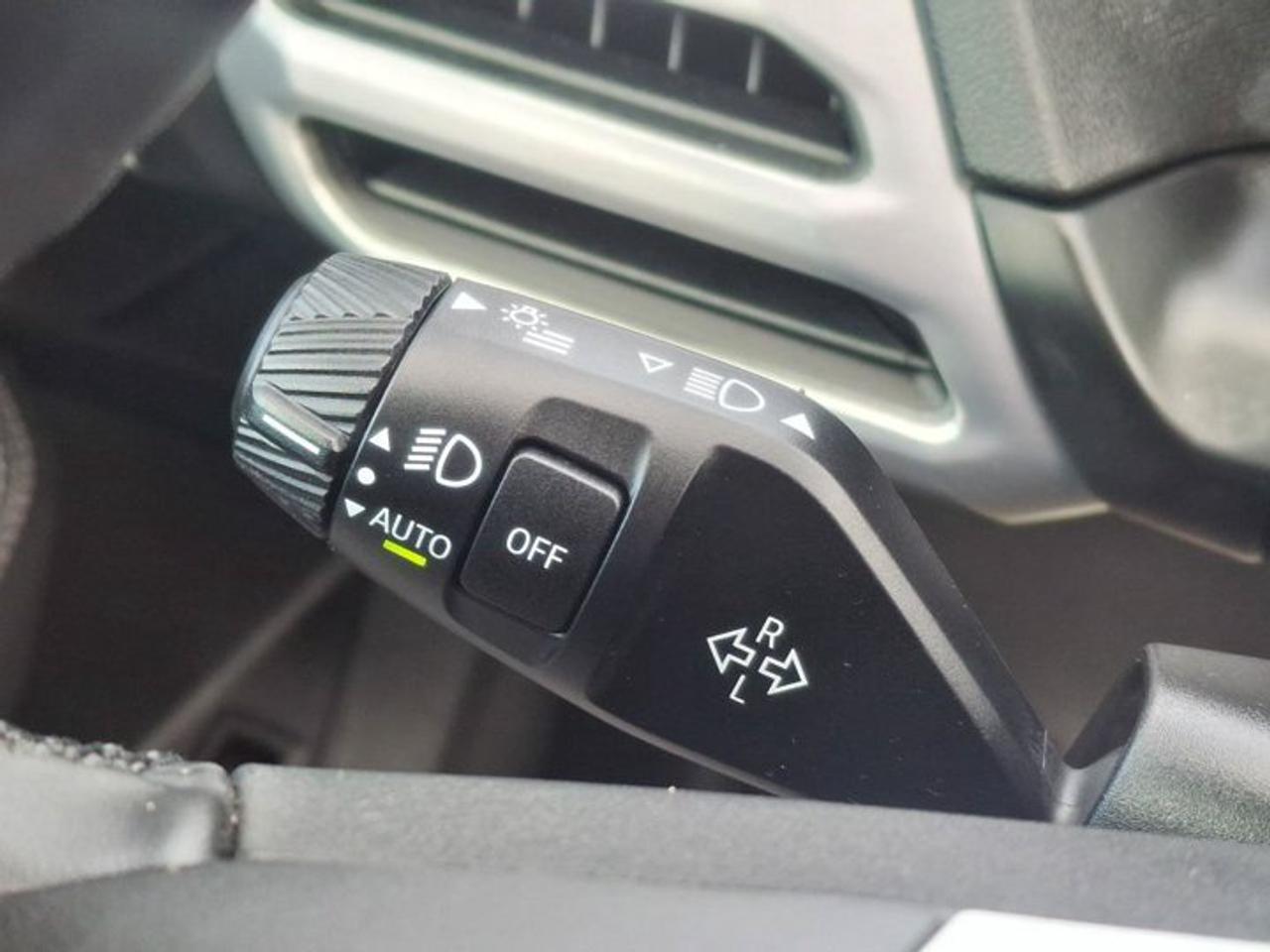 2025 BMW 2 Series 228i xDrive Gran Coupe AWD | Leather | Sunroof | Heated Wheel + Seats | Power Seat | and More! Photo