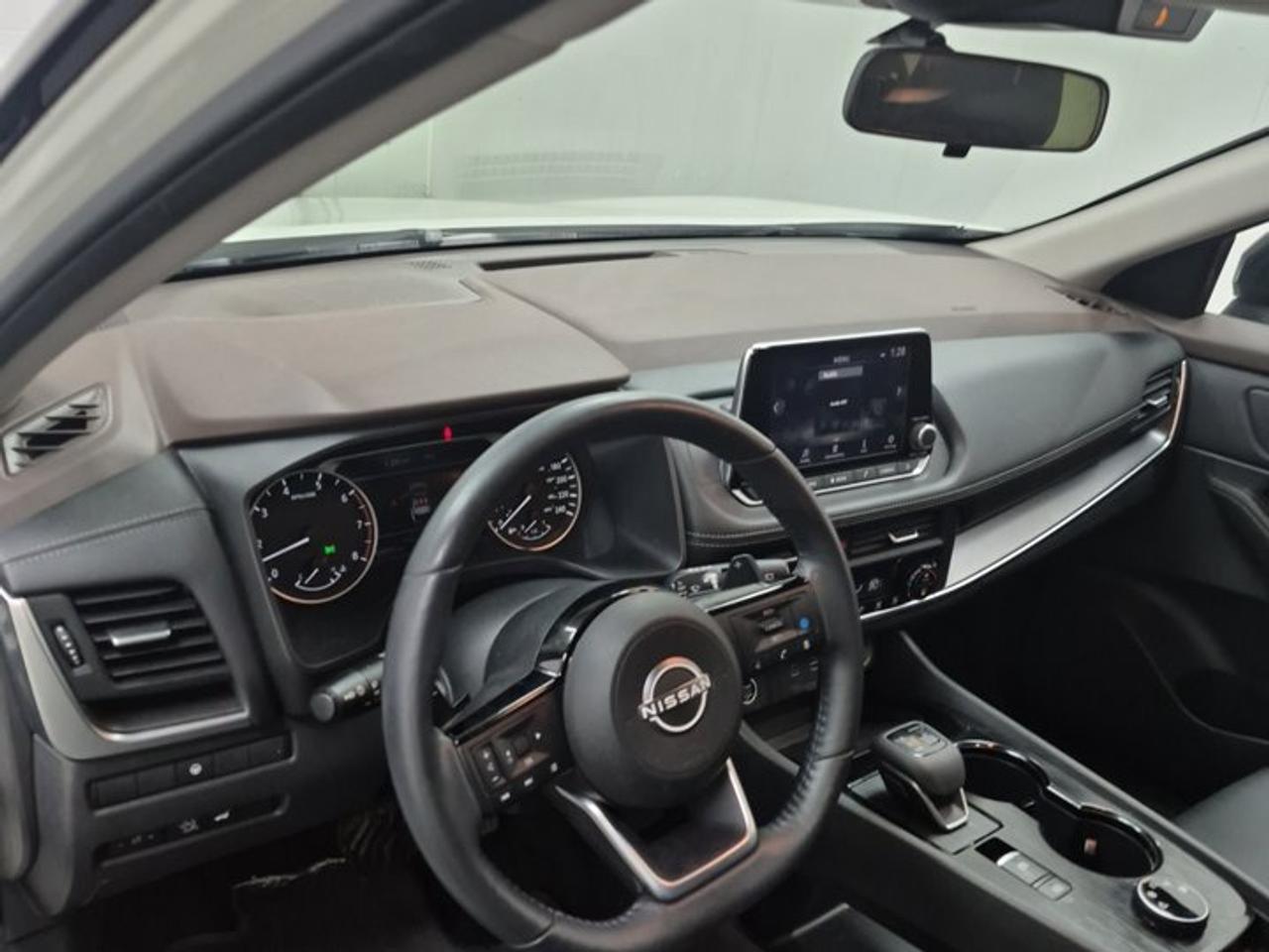 2023 Nissan Rogue SV Midnight Edition AWD | Leather | Pano Roof | Heated Seats + Steering | Remote Start | and More ! Photo