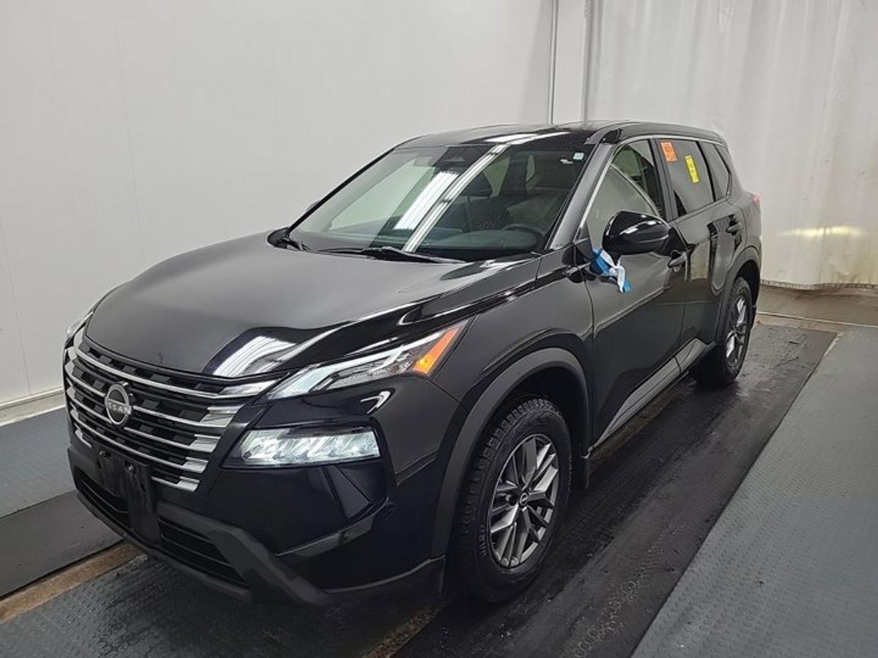 2024 Nissan Rogue S AWD | Heated Wheel + Seats | Remote Start | CarPlay + Android | BSW | Rear Camera | and More ! Photo0