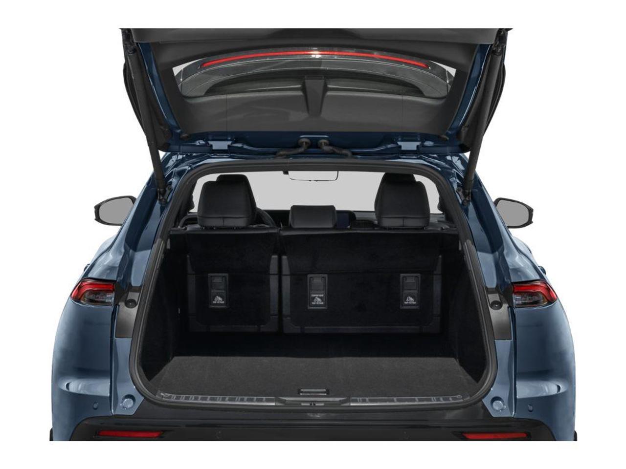 2026 Toyota Crown Signia Limited Photo