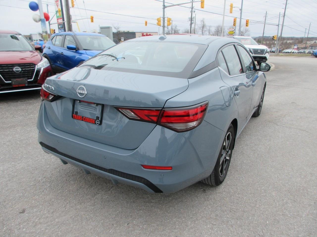 2025 Nissan Sentra SV Photo