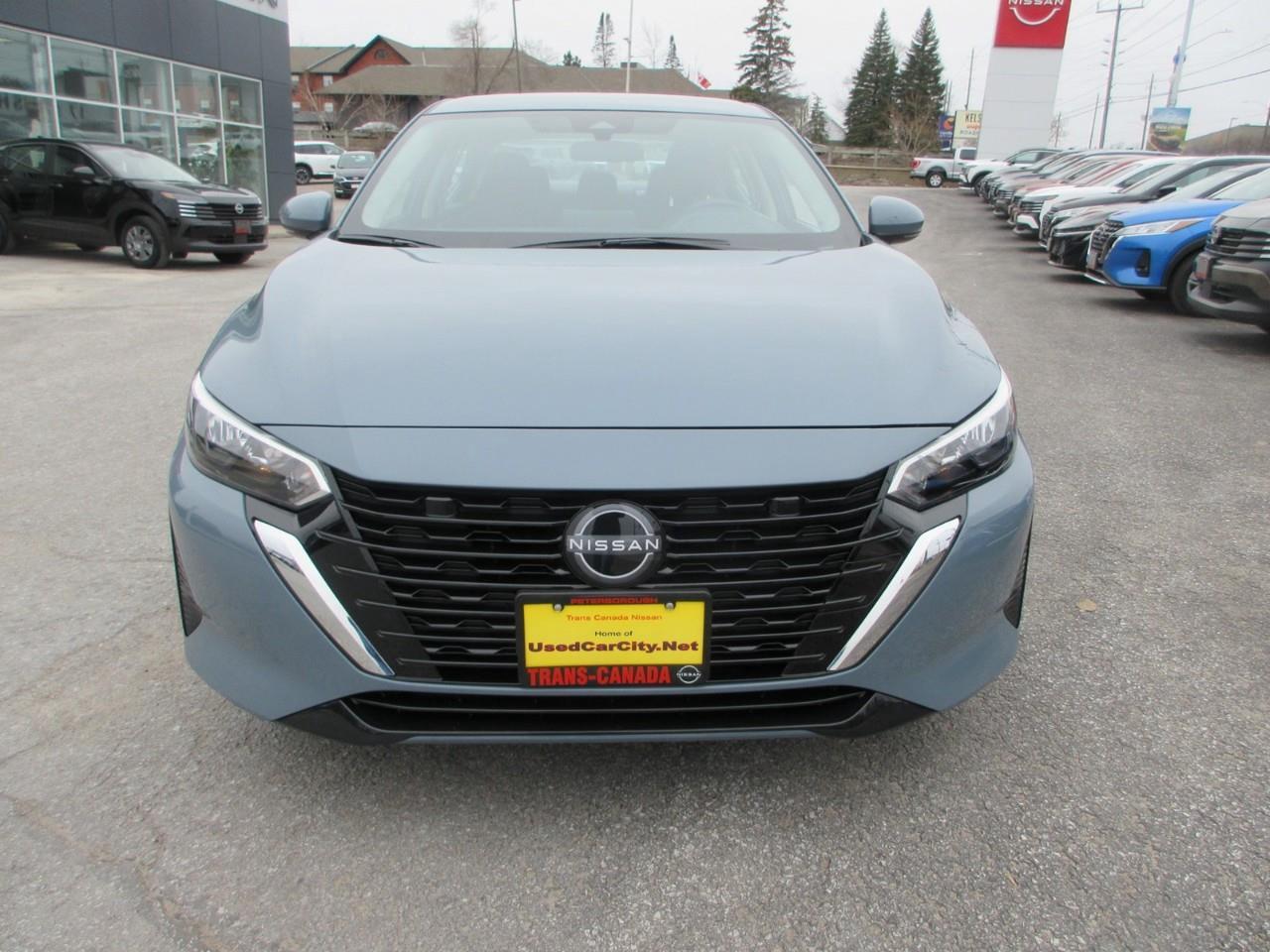 2025 Nissan Sentra SV Photo