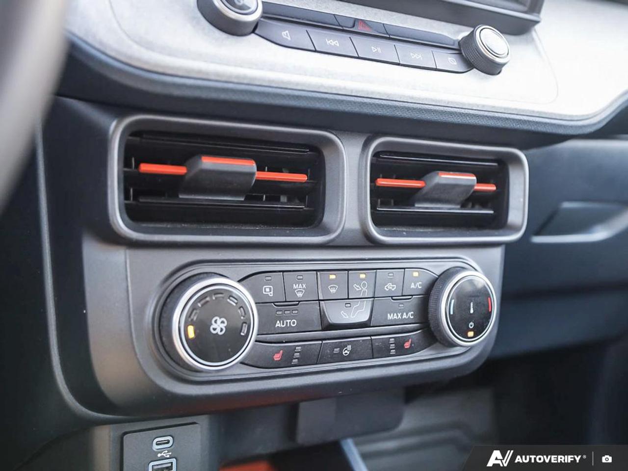 2024 Ford Maverick XLT Photo