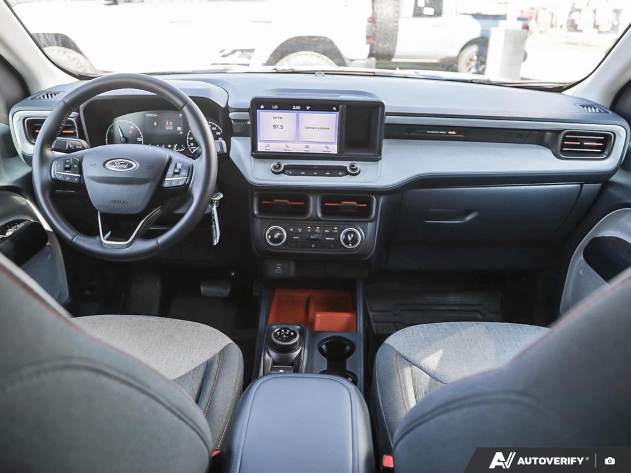 2024 Ford Maverick XLT Photo
