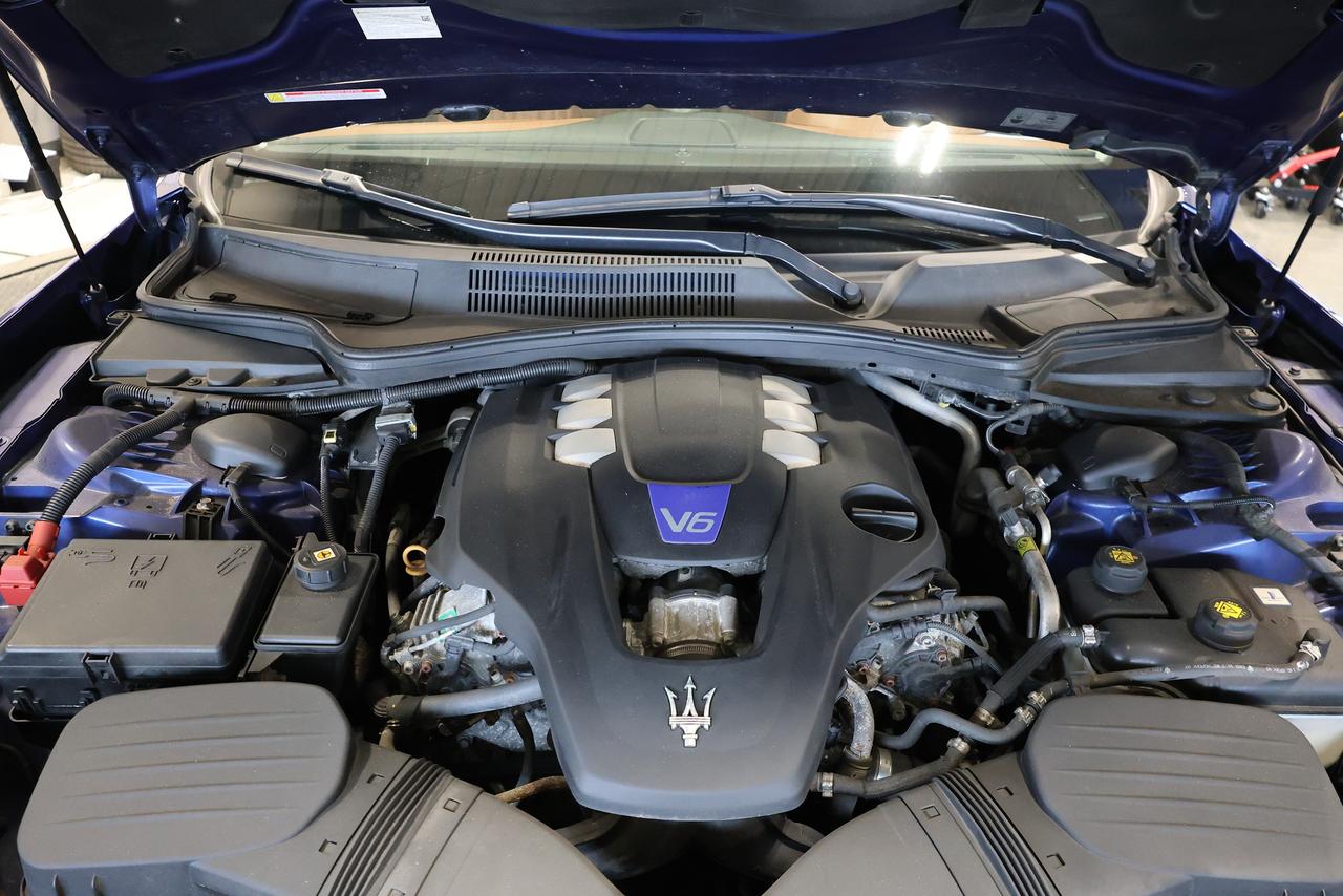 2017 Maserati Ghibli S Q4 - BACKUP|NAVI|BLINDSPOT|SPORT.EXHAUST Photo