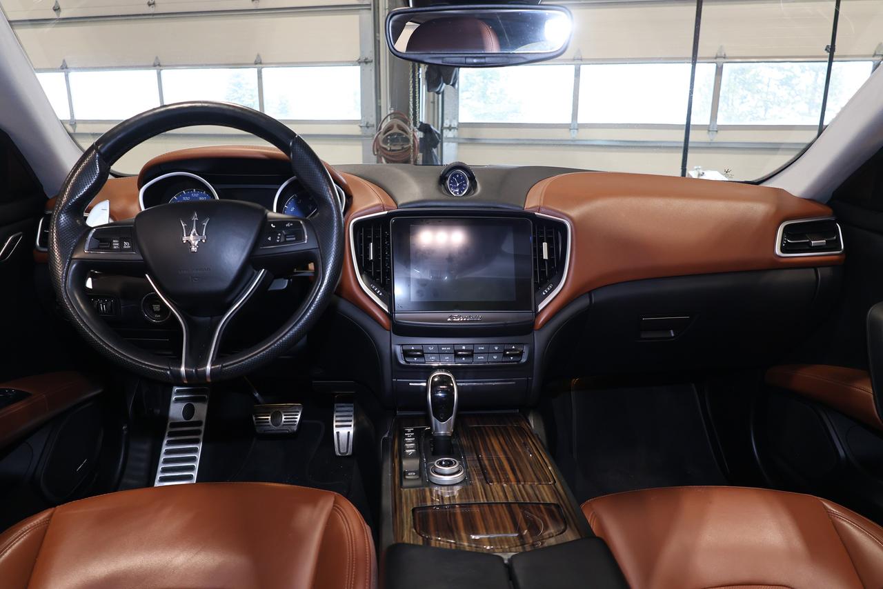 2017 Maserati Ghibli S Q4 - BACKUP|NAVI|BLINDSPOT|SPORT.EXHAUST Photo