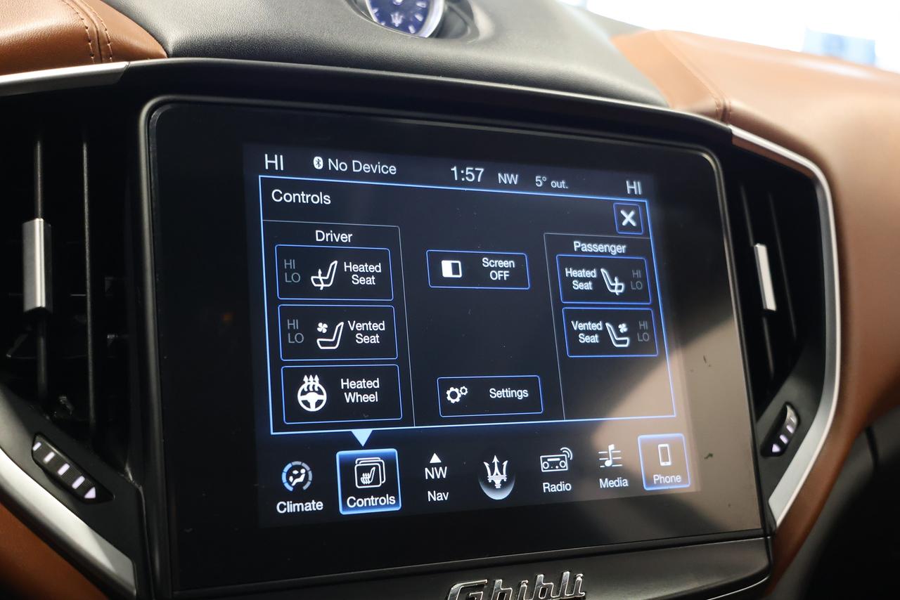 2017 Maserati Ghibli S Q4 - BACKUP|NAVI|BLINDSPOT|SPORT.EXHAUST Photo