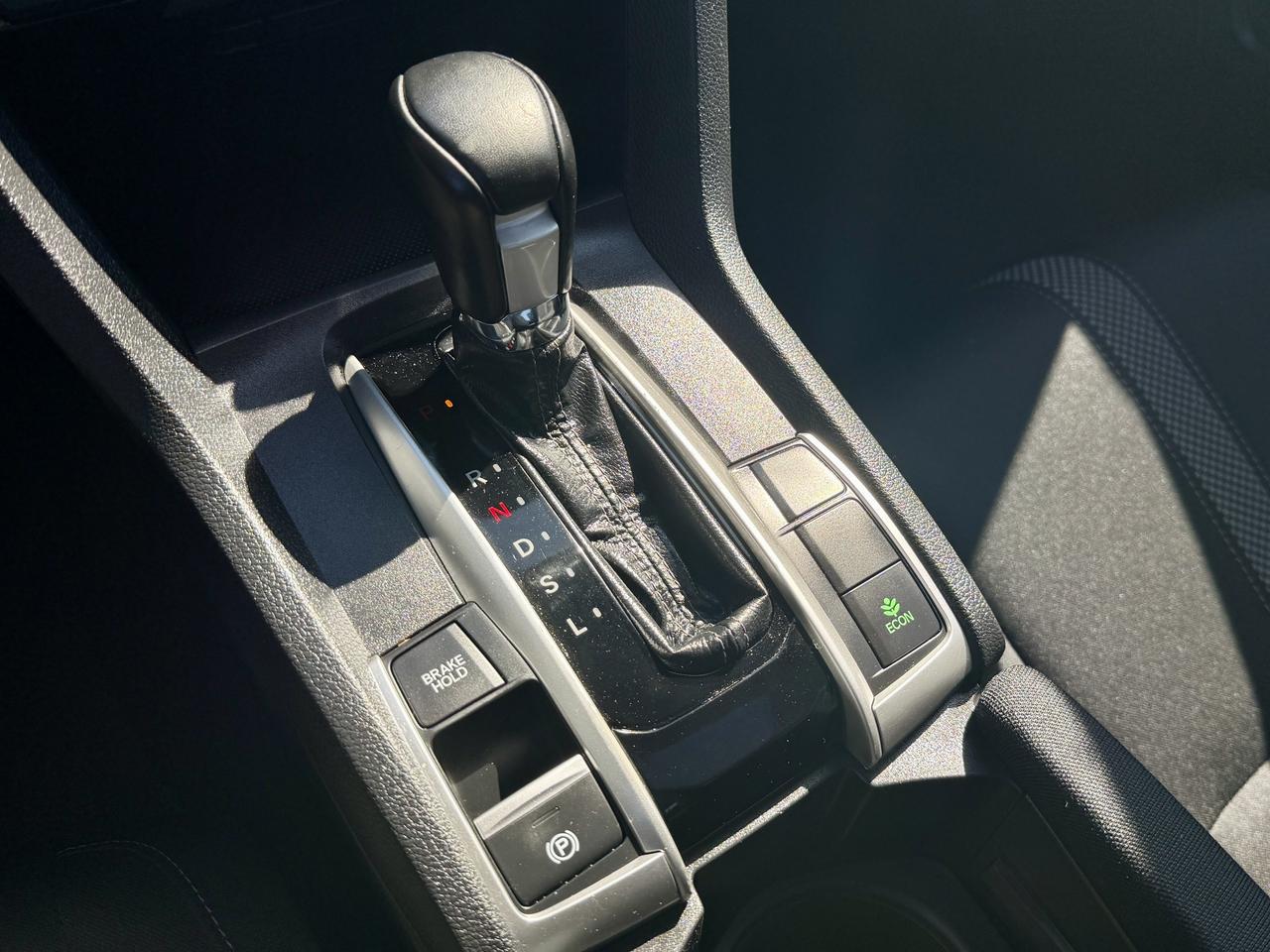 2019 Honda Civic FINANCING AVAILABLE Photo12