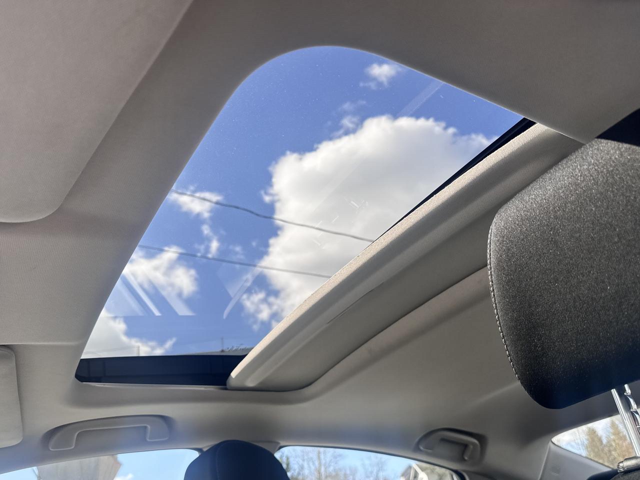 2018 Honda Civic FINANCING AVAILABLE Photo14