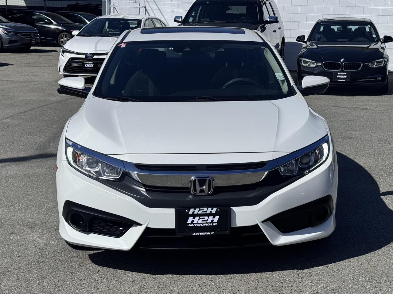 2018 Honda Civic FINANCING AVAILABLE Photo2