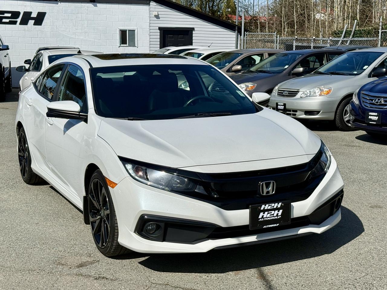2020 Honda Civic Sport FINANCING AVAILABLE Photo3
