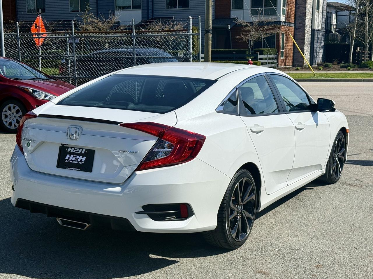 2020 Honda Civic Sport FINANCING AVAILABLE Photo5
