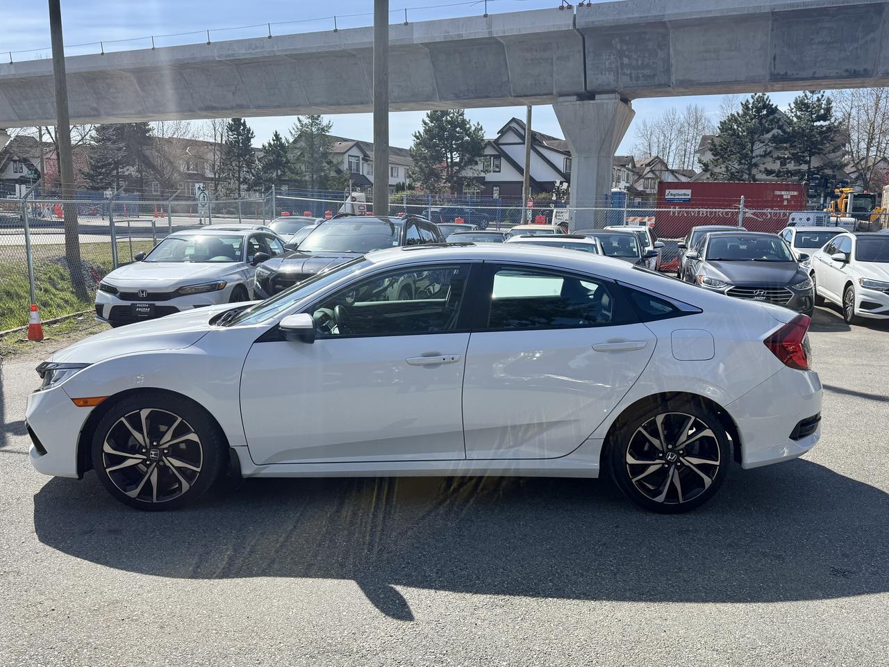 2020 Honda Civic Sport FINANCING AVAILABLE Photo8