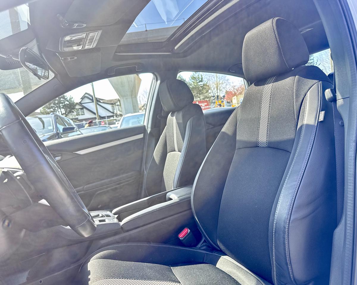2020 Honda Civic Sport FINANCING AVAILABLE Photo9
