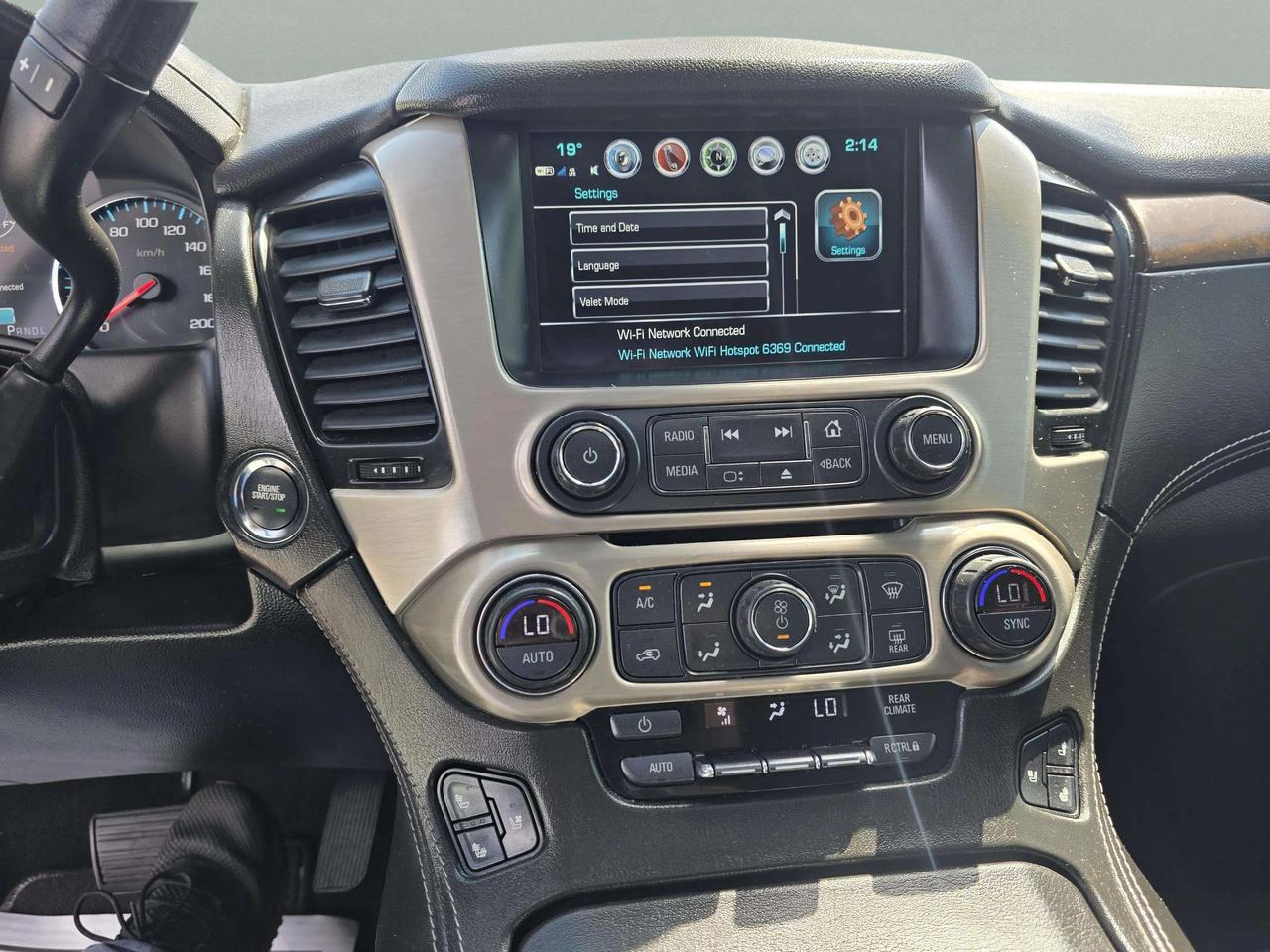 2018 GMC Yukon 4WD 4dr Denali Photo