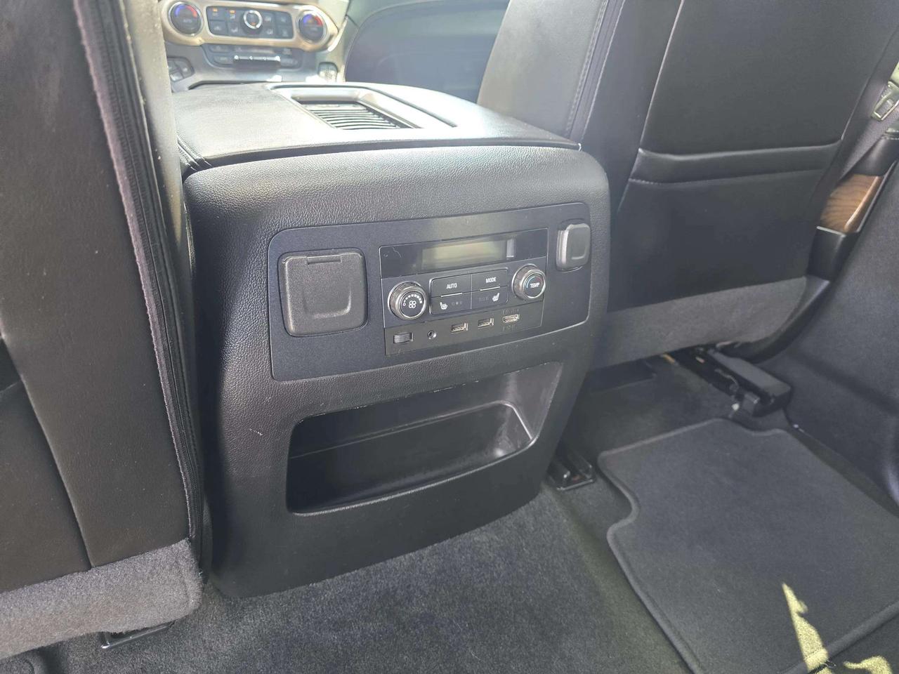 2018 GMC Yukon 4WD 4dr Denali Photo