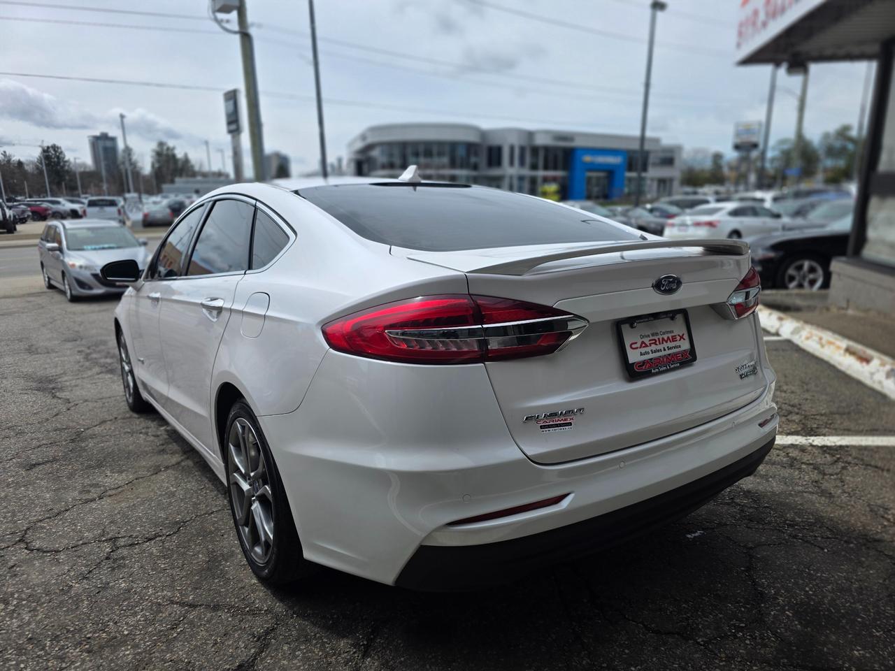 2019 Ford Fusion Hybrid Titanium HYBRID | LOADED | Locally Owned Photo2