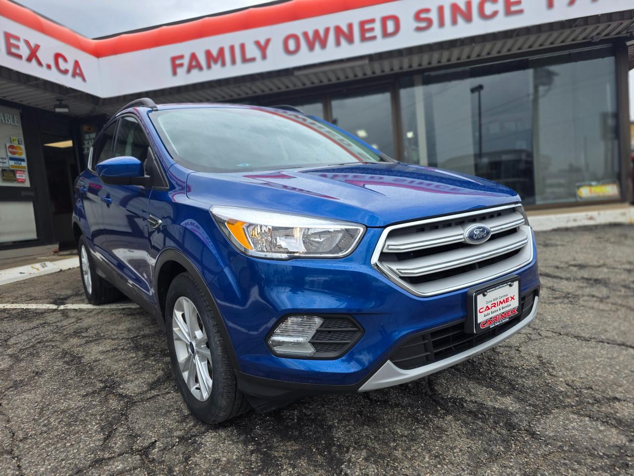 2018 Ford Escape SE LOW KMS | ACCIDENT FREE | Backup Camera | Heated Seats Photo