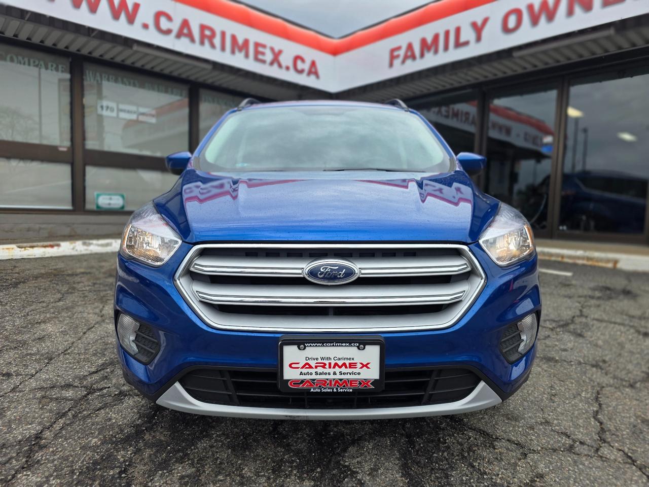 2018 Ford Escape SE LOW KMS | ACCIDENT FREE | Backup Camera | Heated Seats Photo
