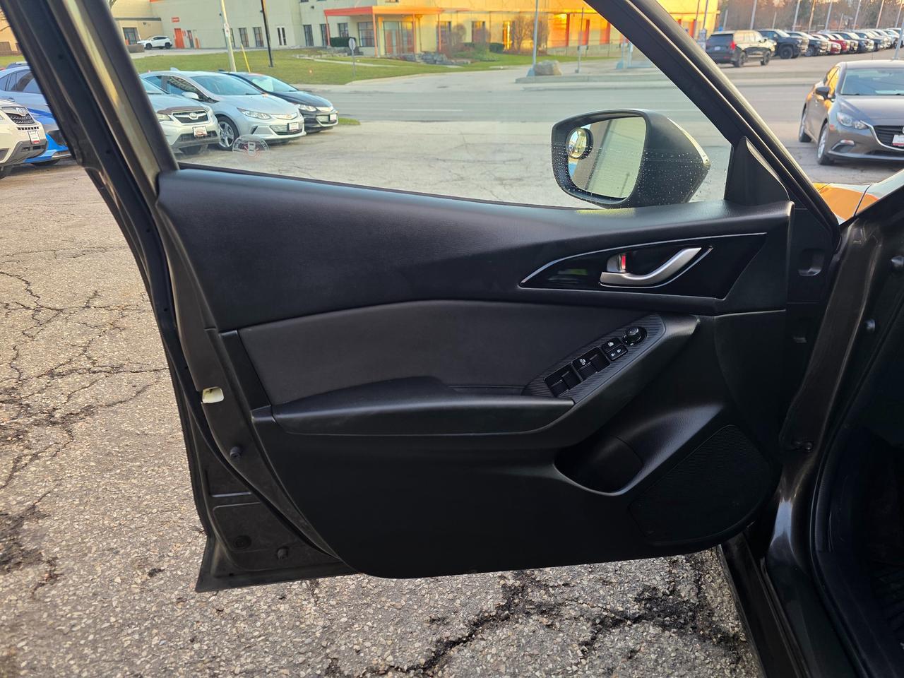 2014 Mazda MAZDA3 GS-SKY Apple Car Play | Android Auto | Backup Camera | Heated Seats Photo