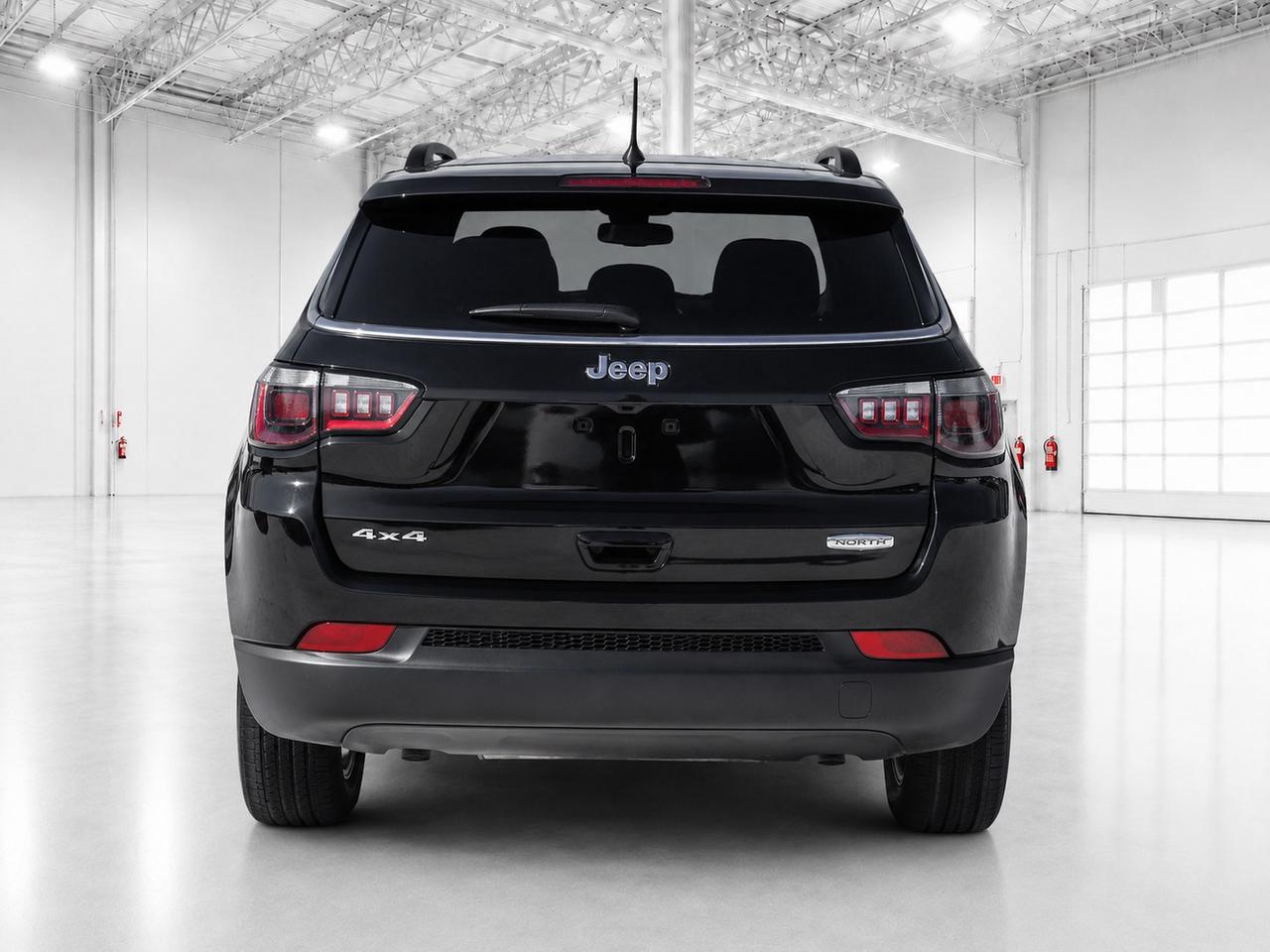 2026 Jeep Compass NORTH 4X4 | Htd. Seats & Wheel | 8.4" Touchscreen Photo4