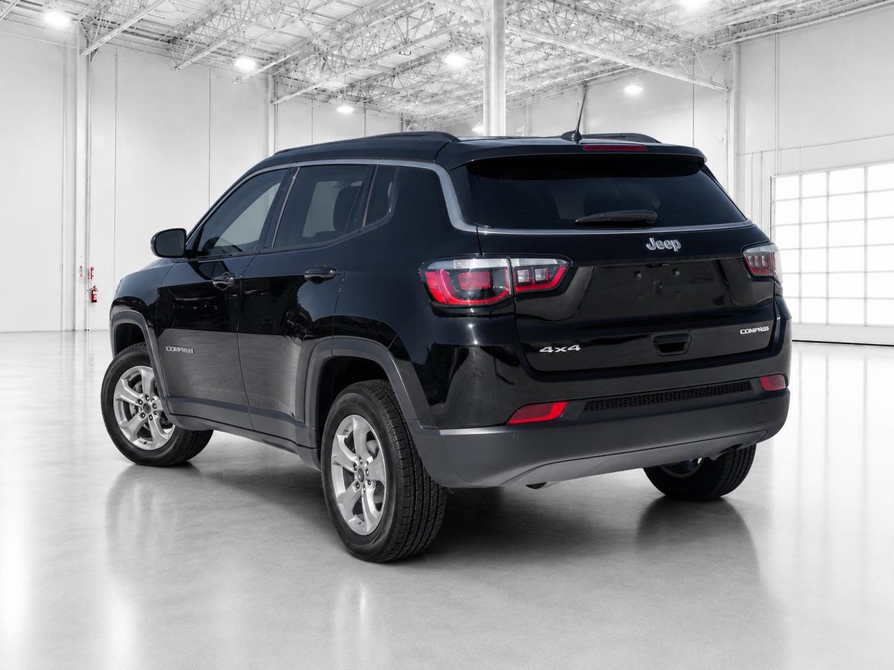 2026 Jeep Compass NORTH 4X4 | Htd. Seats & Wheel | 8.4" Touchscreen Photo
