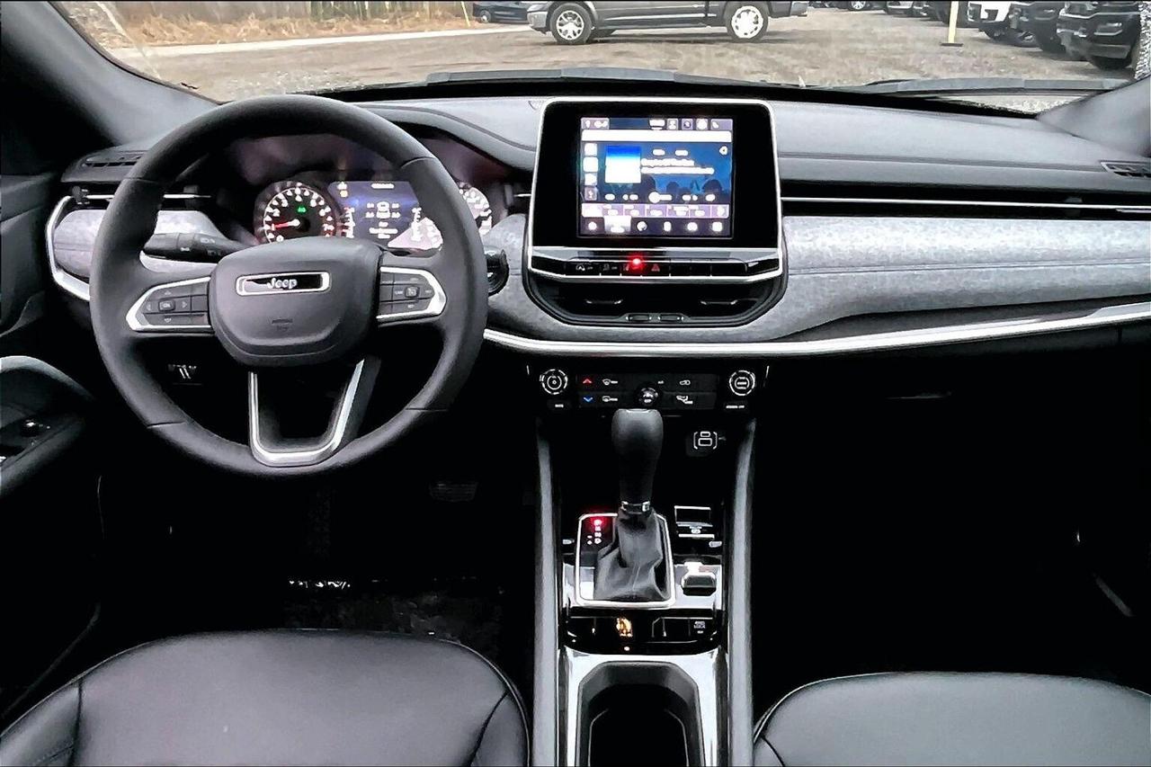 2026 Jeep Compass NORTH 4X4 | Htd. Seats & Wheel | 8.4" Touchscreen Photo