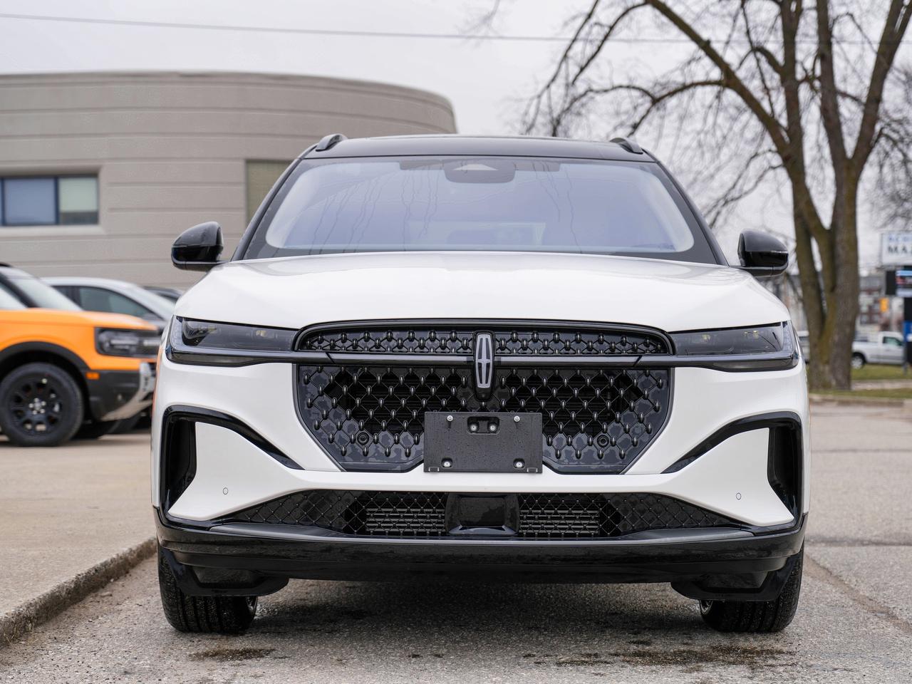 2025 Lincoln Nautilus RESERVE AWD | PANO ROOF | LEATHER | JET PKG! Photo