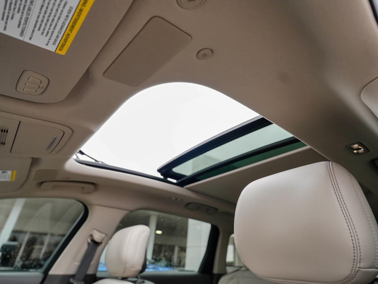 2025 Lincoln Nautilus RESERVE AWD | PANO ROOF | LEATHER | JET PKG! Photo