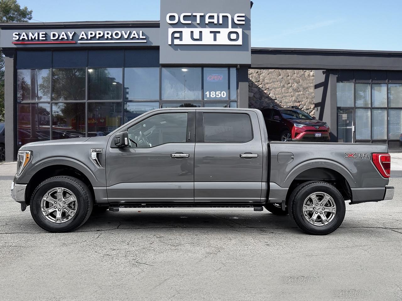 2022 Ford F-150 XLT 4WD SuperCrew 5.5' Box Photo2