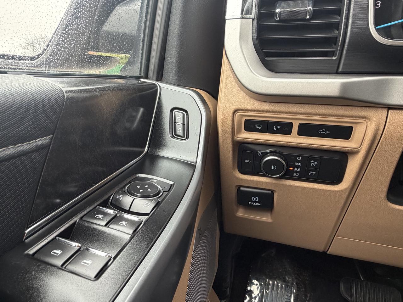 2022 Ford F-150 XLT 4WD SuperCrew 5.5' Box Photo