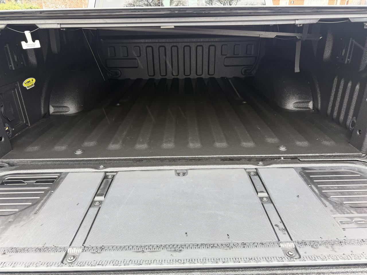 2022 Ford F-150 XLT 4WD SuperCrew 5.5' Box Photo