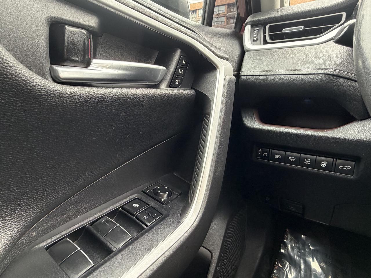 2020 Toyota RAV4 Hybrid Limited AWD Photo