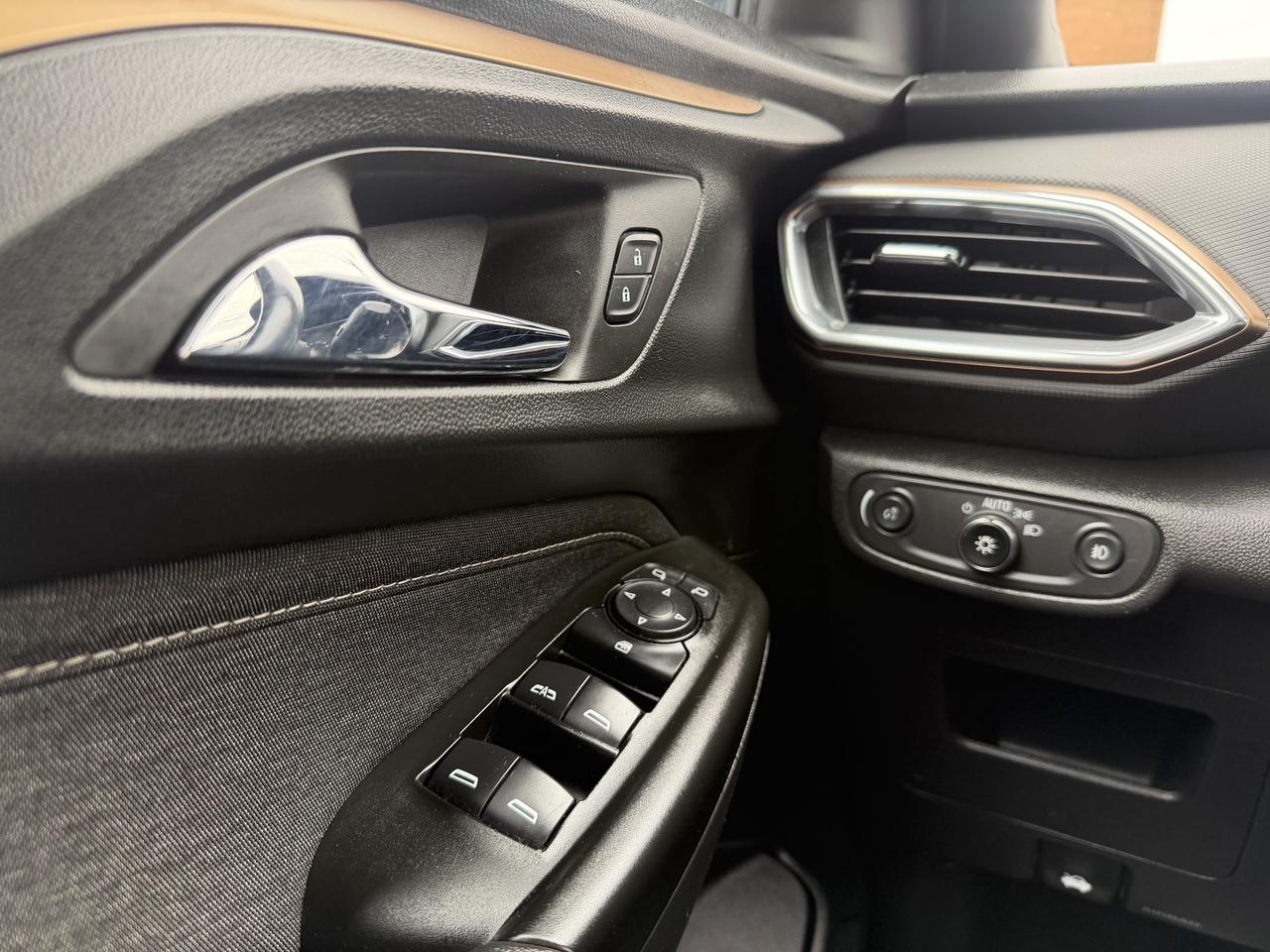 2022 Chevrolet TrailBlazer AWD 4dr ACTIV Photo