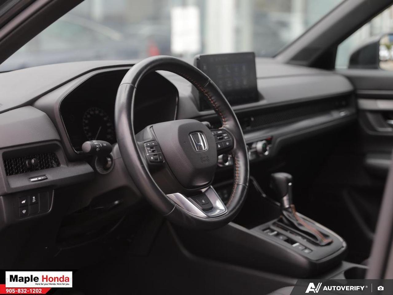2024 Honda CR-V Hybrid Leather Seats| Sunroof| Heated Seats Auto Start| H Photo
