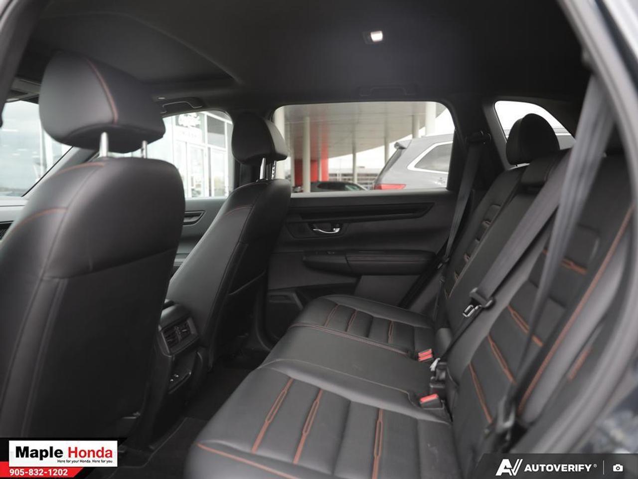 2024 Honda CR-V Hybrid Leather Seats| Sunroof| Heated Seats Auto Start| H Photo