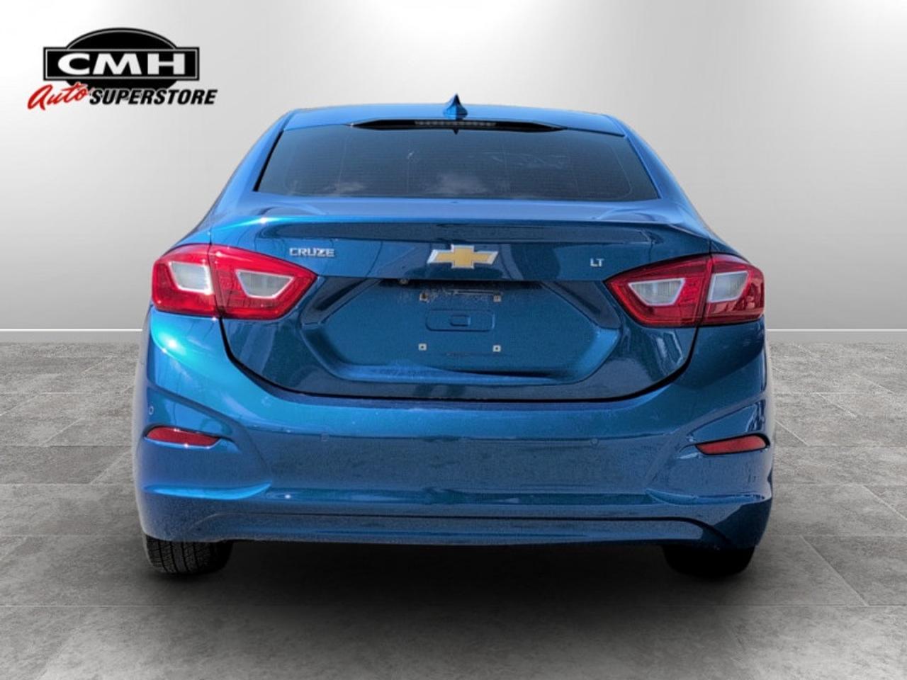 2017 Chevrolet Cruze LT True North Edition  **TRUE NORTH - CONV. PKG** Photo4