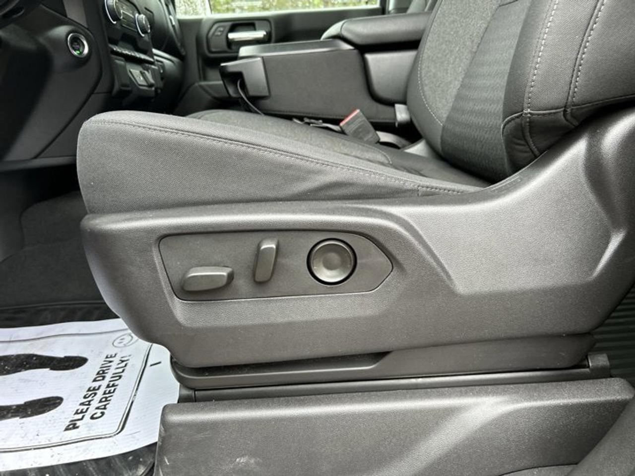 2024 Chevrolet Silverado 1500 Custom Crew Cab 4wd | One owner | No accidents Photo