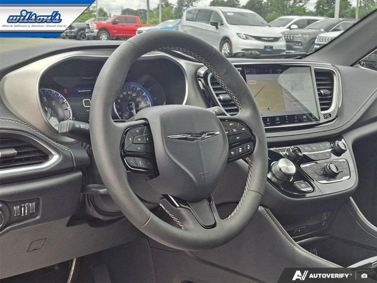 2024 Chrysler Pacifica Limited "S" | Leather | Sunroof | Rear Entertainment System | 360 Camera | FamCam | Vacuum and More! Photo