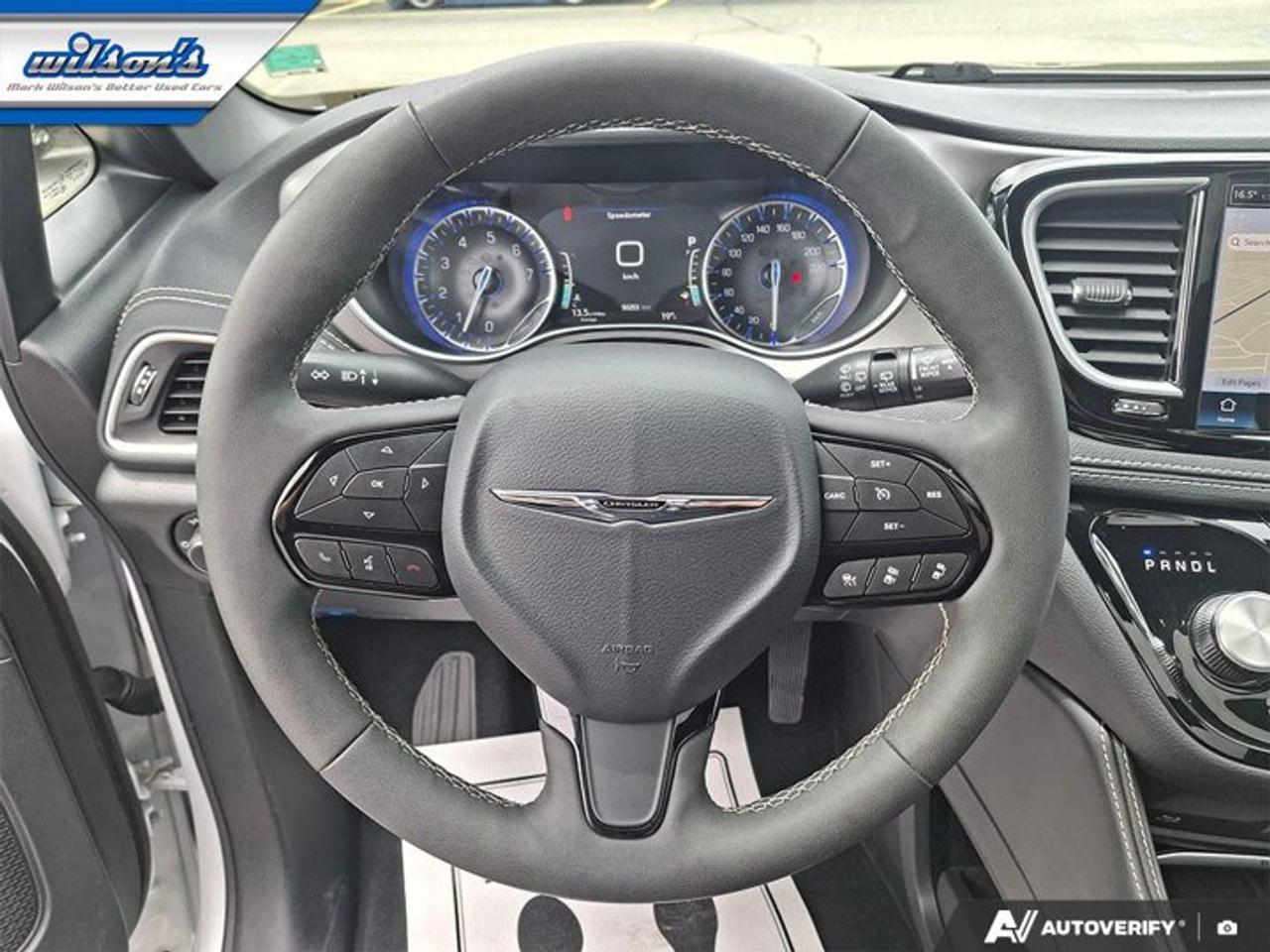 2024 Chrysler Pacifica Limited "S" | Leather | Sunroof | Rear Entertainment System | 360 Camera | FamCam | Vacuum and More! Photo