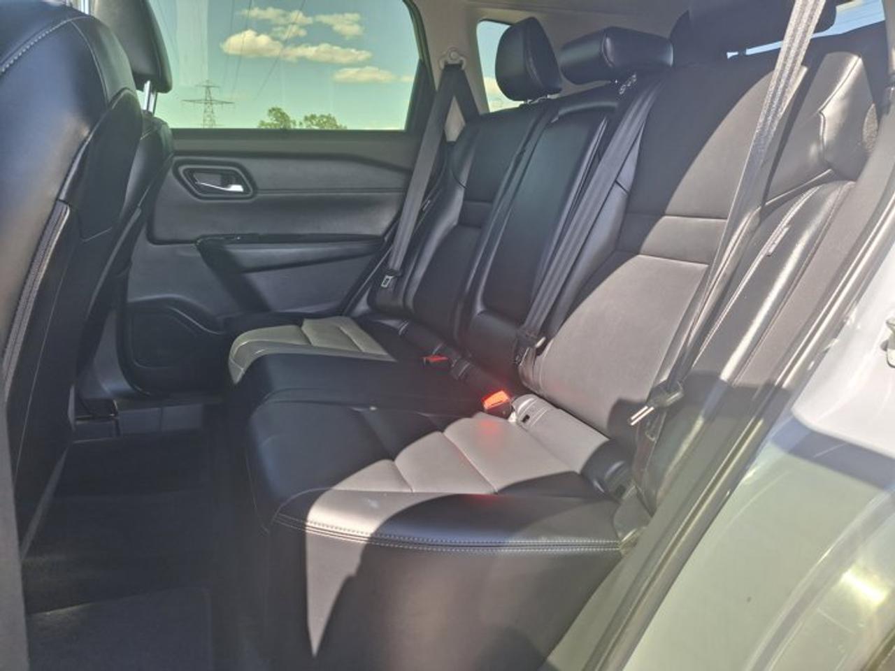 2023 Nissan Rogue SV Midnight Edition AWD | Leather | Sunroof | Heated Wheel + Seats | Adaptive Cruise | and More ! Photo