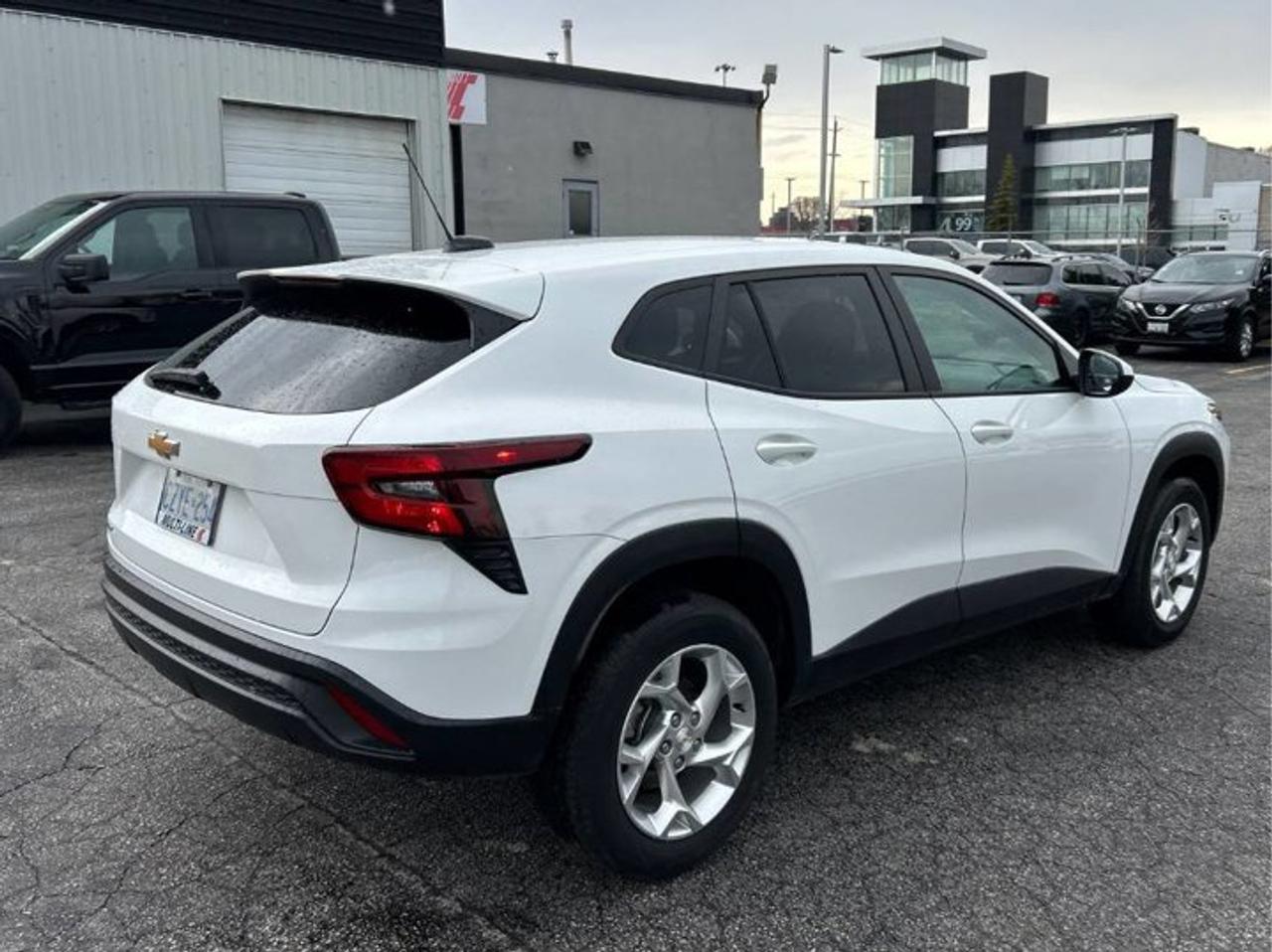 2024 Chevrolet Trax LS | Heated Seats | CarPlay + Android | Rear Camera | and More ! Photo