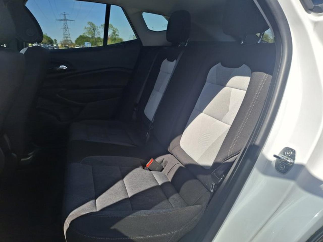 2024 Chevrolet Trax LS | Heated Seats | CarPlay + Android | Rear Camera | and More ! Photo