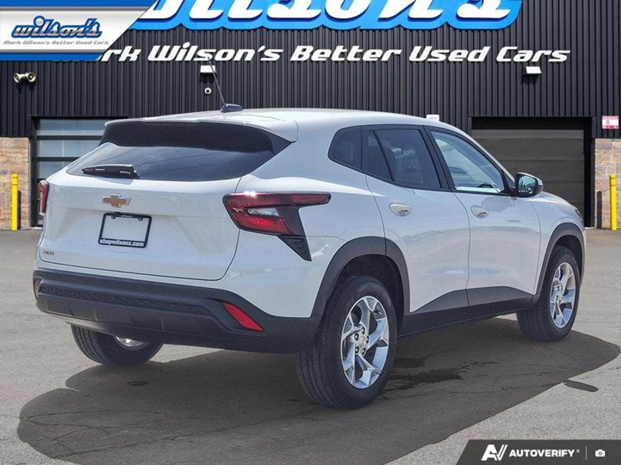 2024 Chevrolet Trax LS | Heated Seats | CarPlay + Android | Rear Camera | and More ! Photo4
