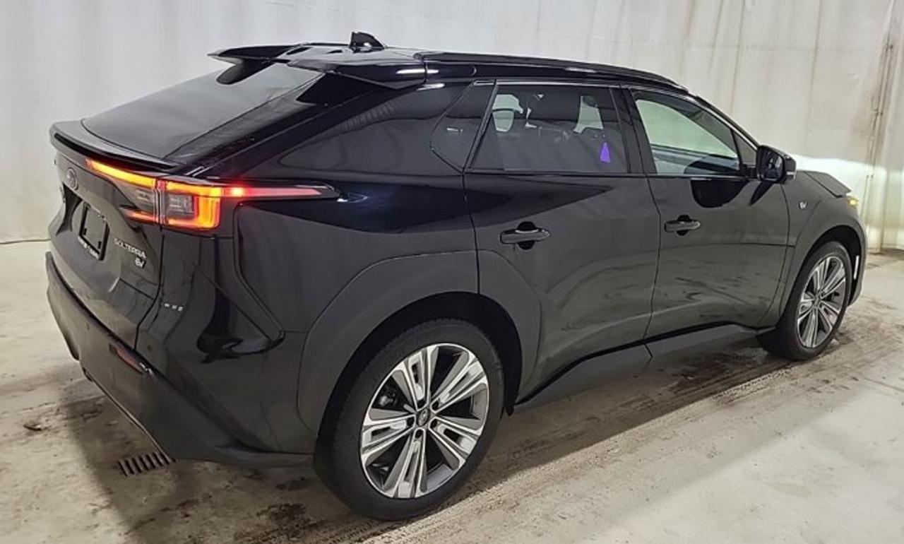 2024 Subaru Solterra Leather | Sunroof | w/Technology Package | 360 Camera | Adaptive Cruise | and More ! Photo