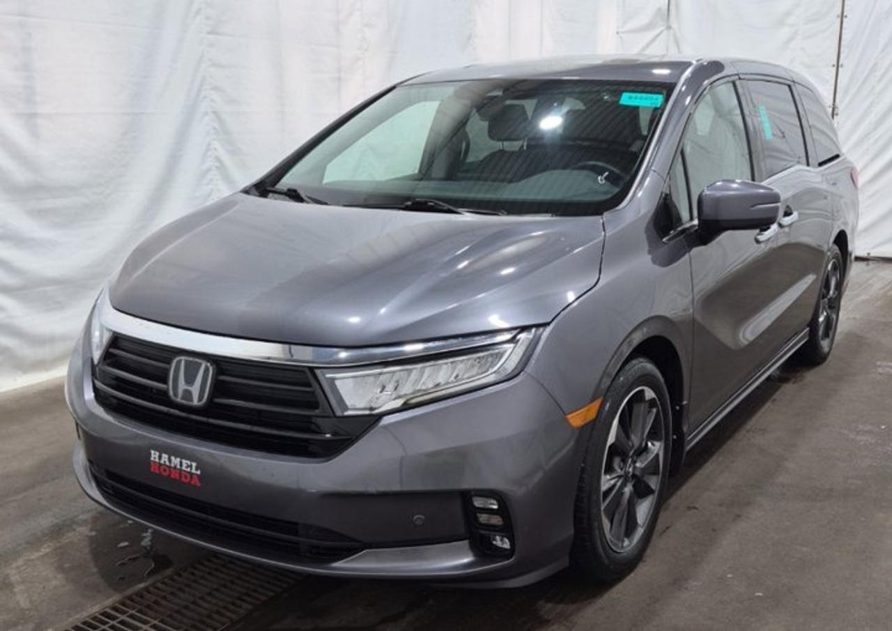 2022 Honda Odyssey Touring | Leather | DVD | Sunroof | Nav | Cooled + Heated Seats | Heated Wheel | and More ! Photo