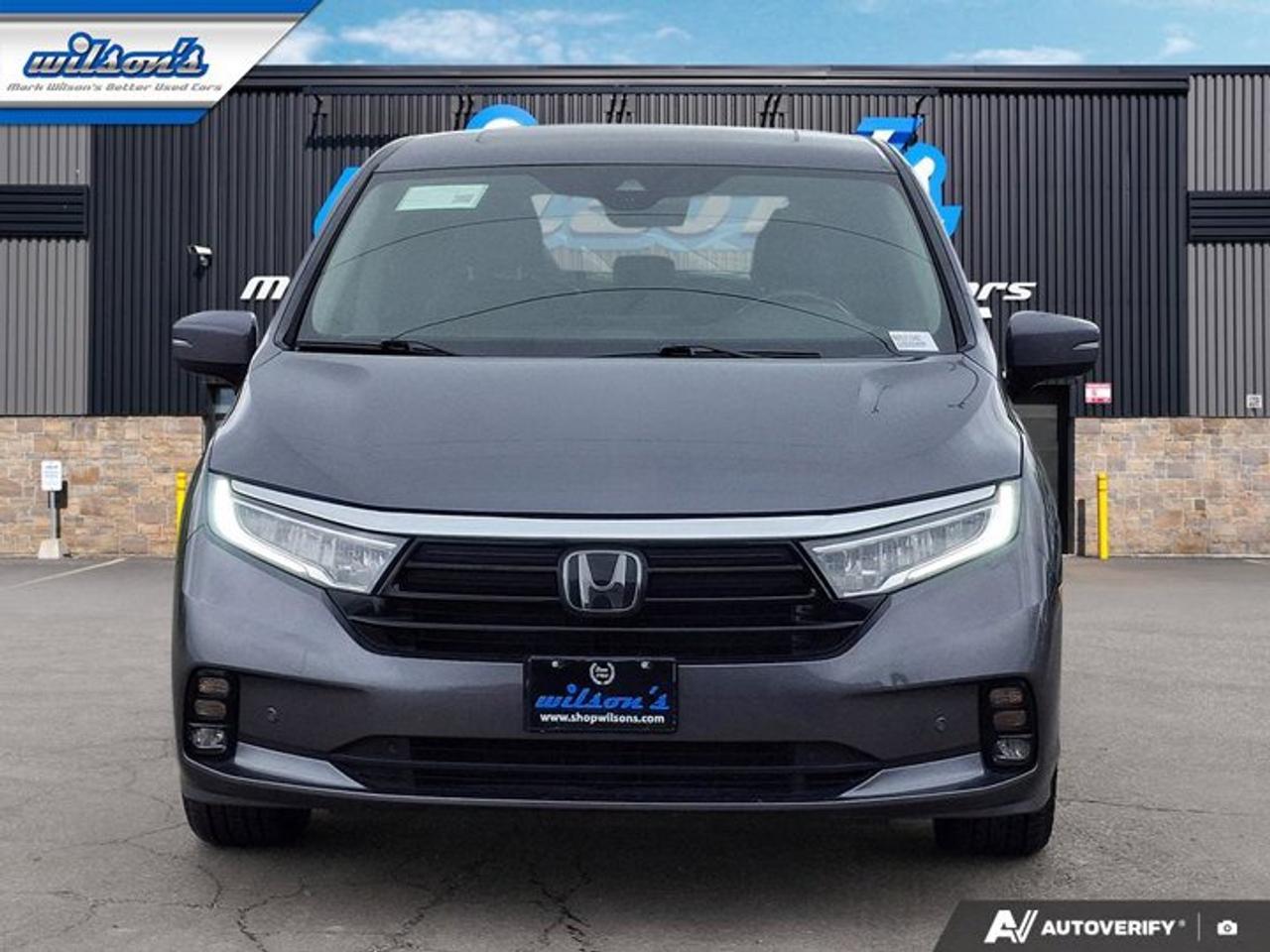 2022 Honda Odyssey Touring | Leather | DVD | Sunroof | Nav | Cooled + Heated Seats | Heated Wheel | and More ! Photo