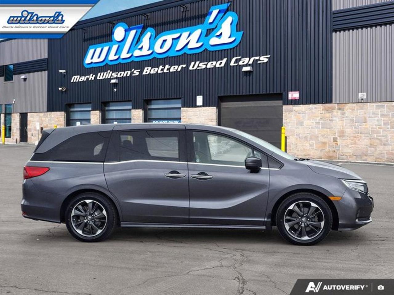 2022 Honda Odyssey Touring | Leather | DVD | Sunroof | Nav | Cooled + Heated Seats | Heated Wheel | and More ! Photo