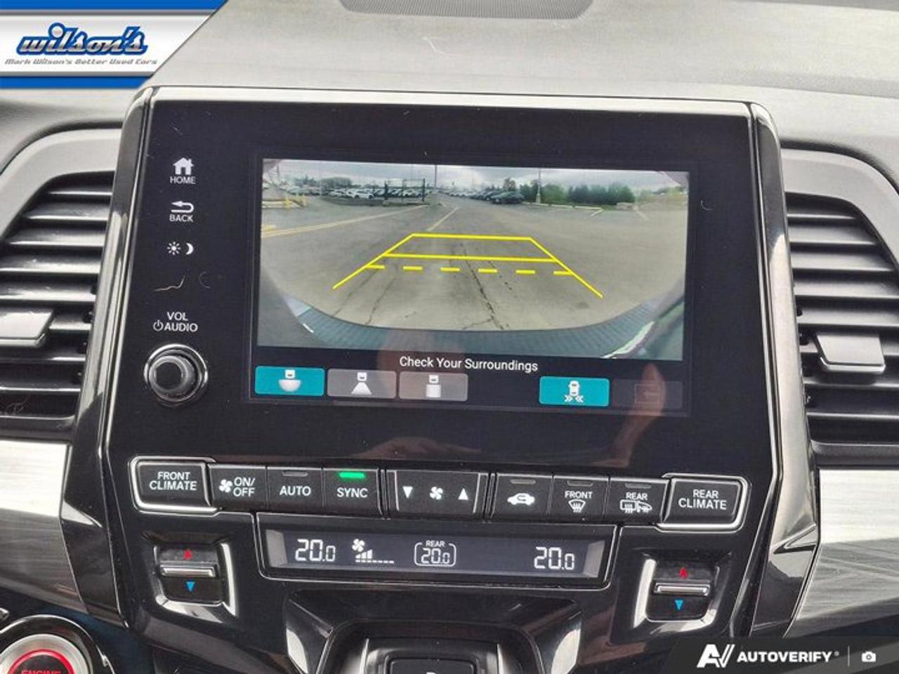 2022 Honda Odyssey Touring | Leather | DVD | Sunroof | Nav | Cooled + Heated Seats | Heated Wheel | and More ! Photo