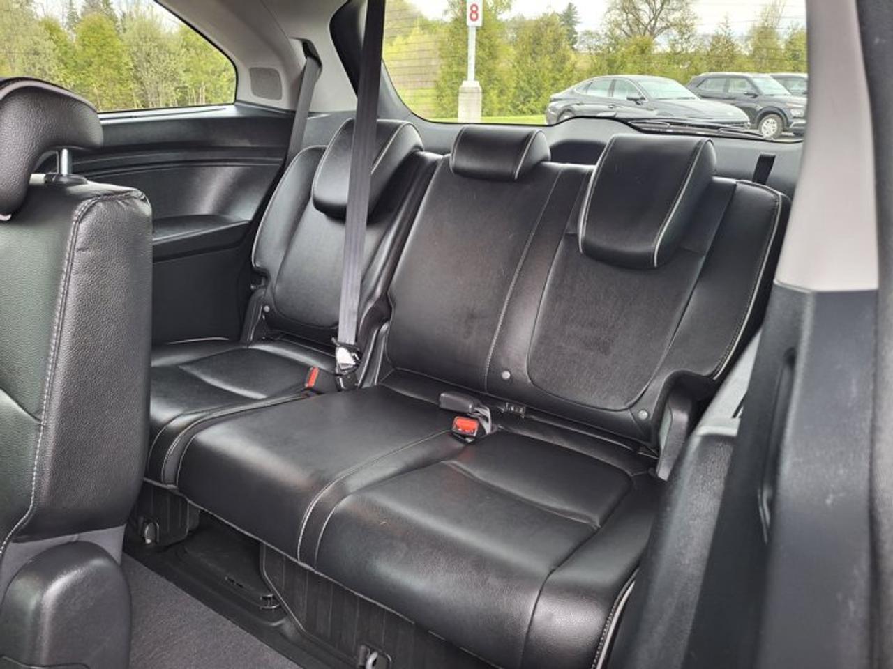 2022 Honda Odyssey Touring | Leather | DVD | Sunroof | Nav | Cooled + Heated Seats | Heated Wheel | and More ! Photo